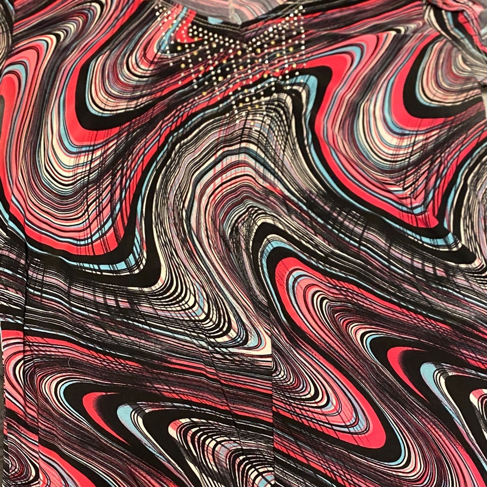 Susan Lawrence Pink and Black Swirl Short Sleeve Top